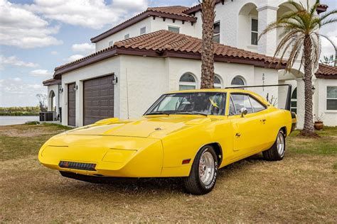 dodge charger daytona 1970.